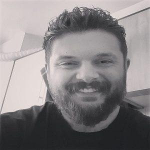 دانلود آهنگ سینا پارسیان به نام قلابی دانلود آهنگ سینا پارسیان به نام قلابی