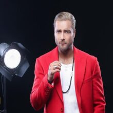دانلود آهنگ ماکان بند به نام عشق تعطیل دانلود آهنگ ماکان بند به نام عشق تعطیل