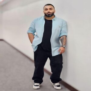 دانلود آهنگ مسعود صادقلو به نام دیوونه خونه