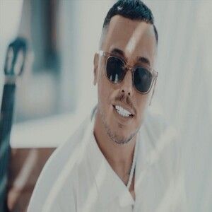 دانلود آهنگ دانوش به نام رو به راه
