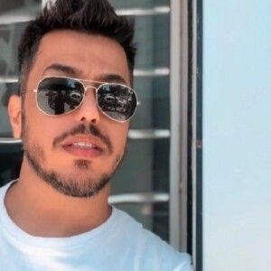 دانلود آهنگ دانوش به نام این منم