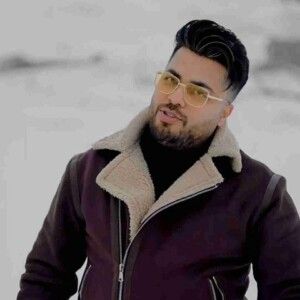 دانلود آهنگ امید عقابی به نام ماه