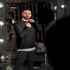 دانلود آهنگ مهدی فروغی به نام ولی تو بودنت خیلی قشنگه