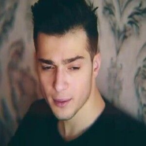 دانلود آهنگ علی نواب به نام اسید دانلود آهنگ علی نواب به نام اسید