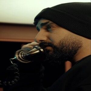 دانلود آهنگ محمد امیری به نام هی درد بگیری پشت خط نمانی قلب درد بگیری