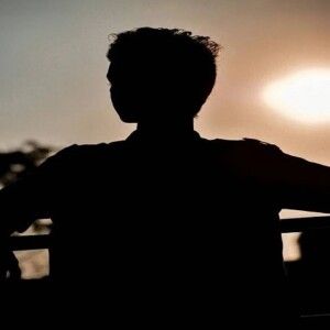 دانلود آهنگ ستین به نام برم گردون دانلود آهنگ ستین به نام برم گردون