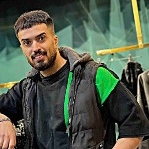 دانلود آهنگ علی رستمیان به نام چه ارزونه قیمتت همینه لیاقتت