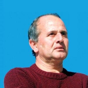 دانلود آهنگ ایرج بسطامی به نام هرگز نمیشد باورم این برف پیری بر سرم دانلود آهنگ ایرج بسطامی به نام هرگز نمیشد باورم این برف پیری بر سرم
