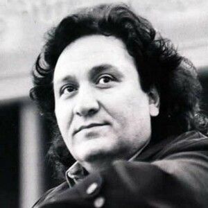 دانلود آهنگ مارتیک به نام آهوی پر کرشمه اومد به پای چشمه دانلود آهنگ مارتیک به نام آهوی پر کرشمه اومد به پای چشمه