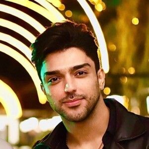 دانلود آهنگ شهاب فالجی به نام تو سر کیشی سلامتی پیکت وگرد یارت مه داخ کیشم
