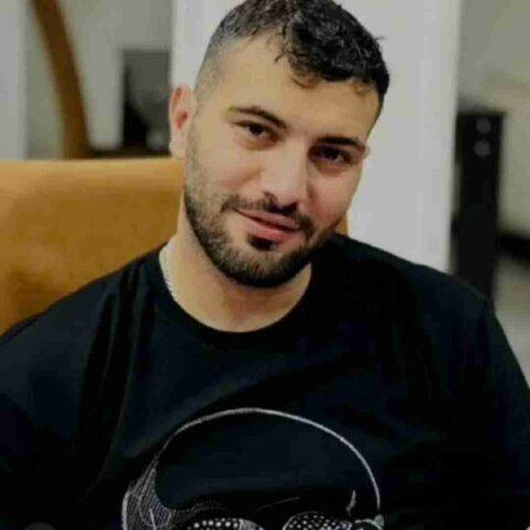 دانلود آهنگ کیوان حاتمی به نام به هزارتا در زدم دری به روم باز نشد دانلود آهنگ کیوان حاتمی به نام به هزارتا در زدم دری به روم باز نشد
