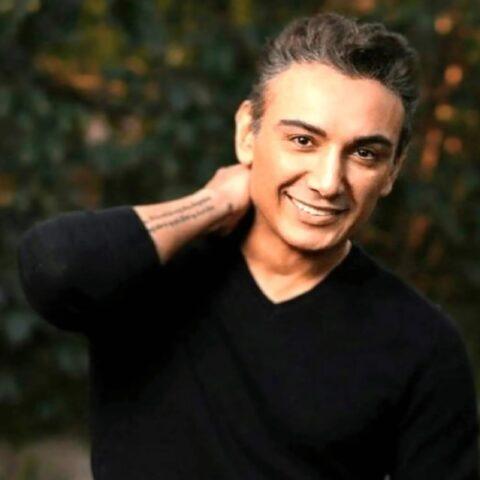 دانلود آهنگ برگرد و نذار بدون تو زندگیم از هم بپاشه از شادمهر عقیلی و هایده و مهستی ساخته شده با هوش مصنوعی دانلود آهنگ برگرد و نذار بدون تو زندگیم از هم بپاشه از شادمهر عقیلی و هایده و مهستی ساخته شده با هوش مصنوعی