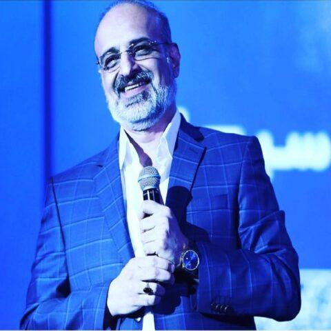 دانلود آهنگ محمد اصفهانی به نام ﺑﻴﻦ زﻣﻴﻦ و آﺳﻤﻮن ﻣﻮﻧﺪه دل ﻣﻦ